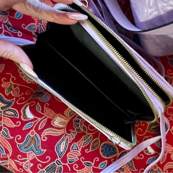 Elegant Lavender Tote Bag - Picture 4 of 6